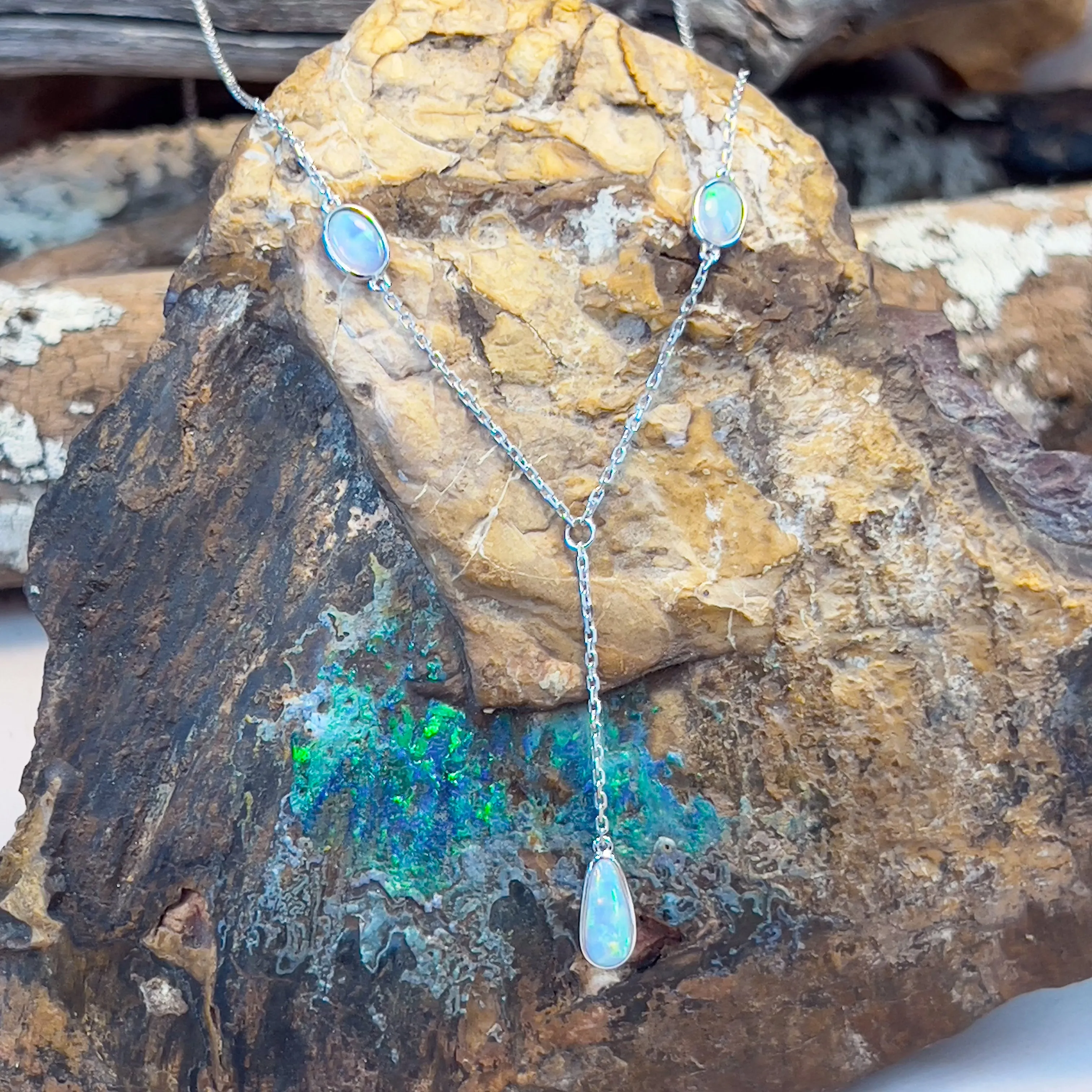 14kt White Gold 3 Opal necklace