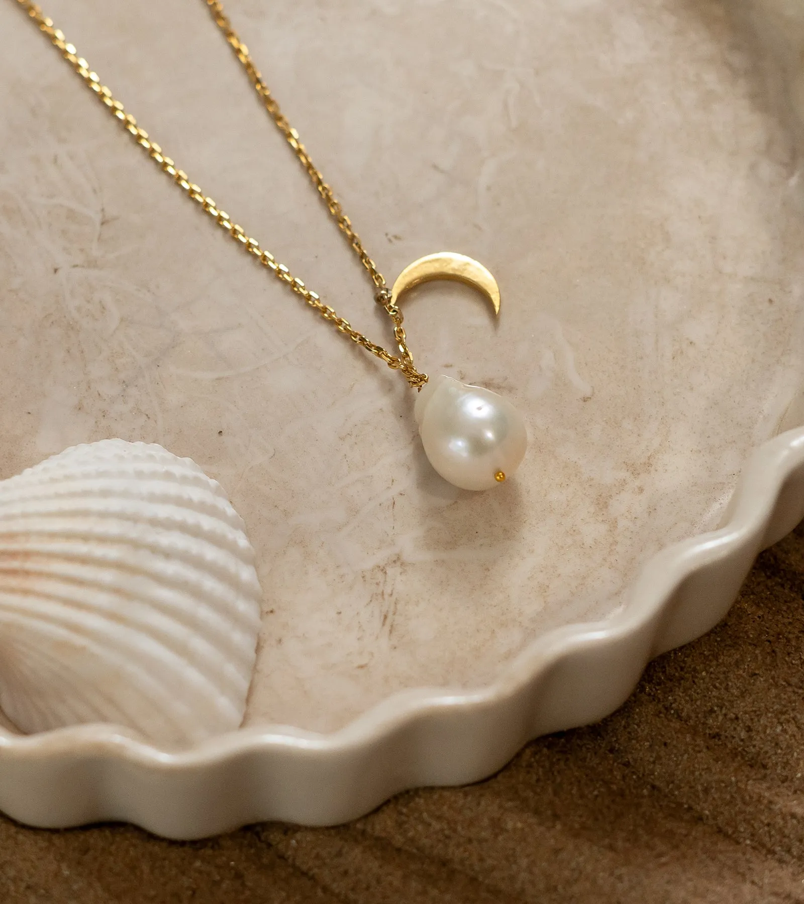 Crescent & Baroque | Necklace
