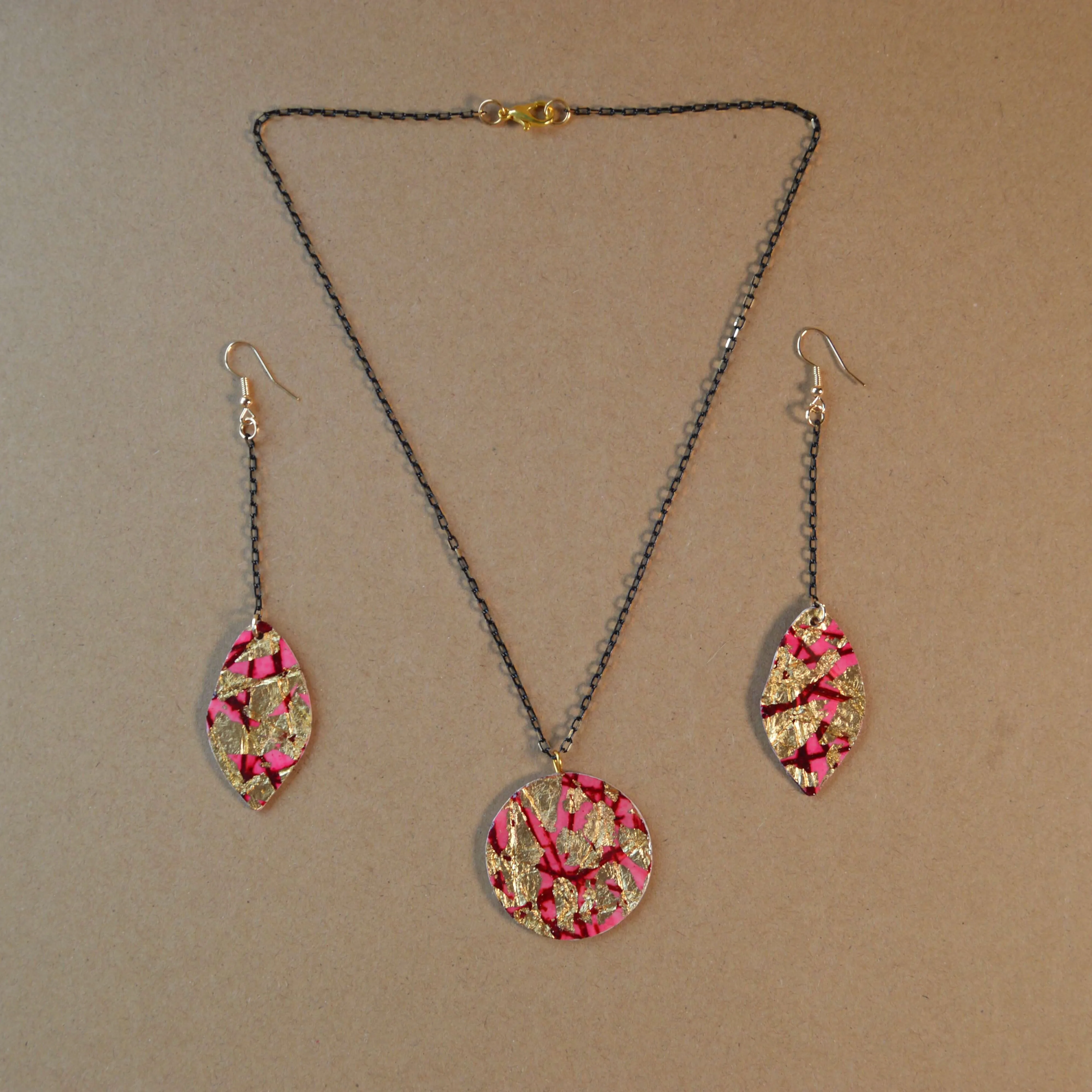 Pink & Gold Necklace & Earring Set*